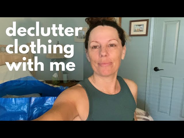 Declutter Clothing With Me | Minimalism & Essential Living