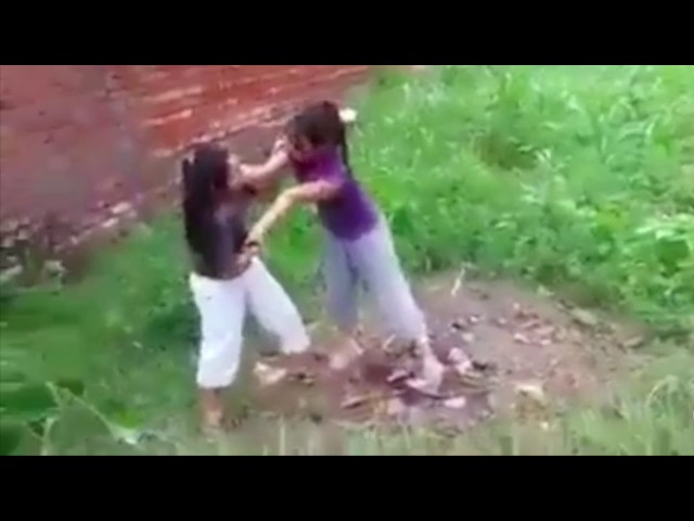 Girls! v/s Girls Fight in Haldwani Uttarakhand