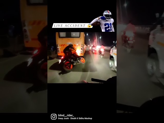 Ktm duke live accident 😱😱 city riding street race gone rong bike crash 🥺🥺