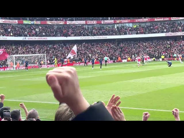 ARSENAL FANS WANTED A PENALTY, EDDIE STEPPED UP AND BANGED THE BALL IN. ARSENAL V Man U 23/4/22