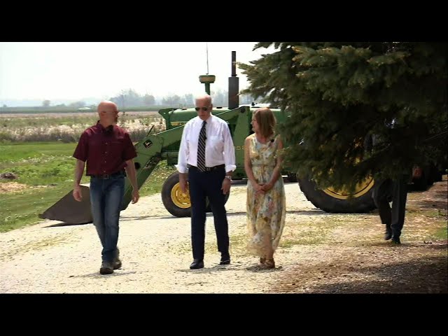 Biden: US farmers 'feeding the world' amid war