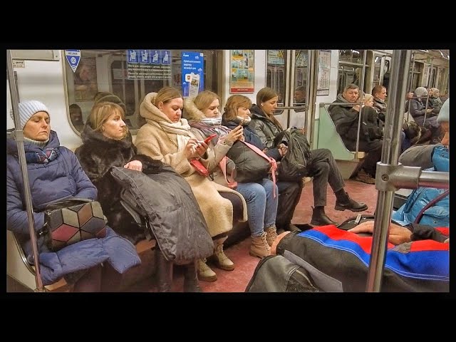 4K Subway in St. Petersburg, LIVE Camera. Metro in Russia. A trip to St Petersburg metro, Passengers