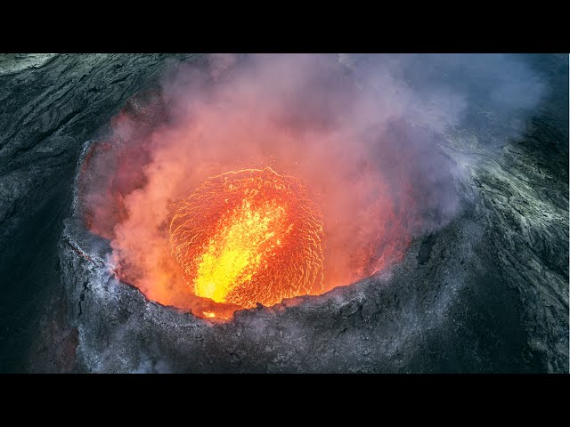 Night shooting at the Volcano - Awakening Again! -- September 11 - 4K with Audio