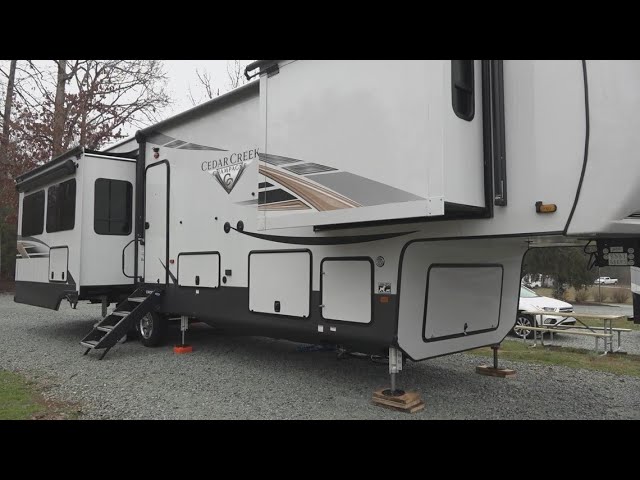 RV problem goes unresolved for months | 2 Wants to Know