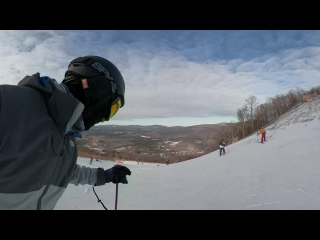 Skiing Hunter Mountain - Alone and AFRAID