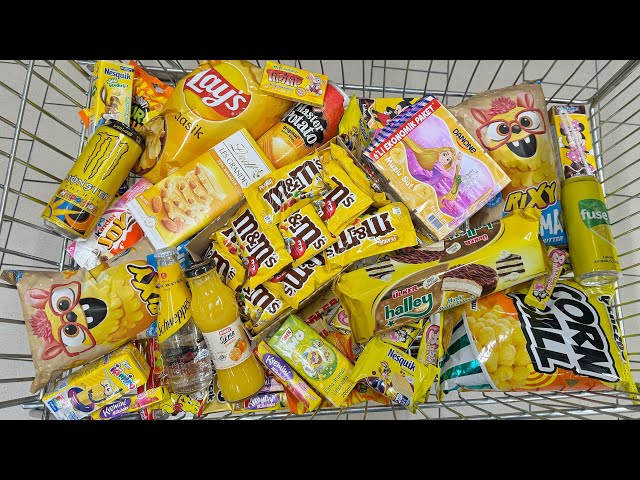 🍋Shopping a lot of YELLOW Candy: M&M's, Kinder, Toblerone & more!