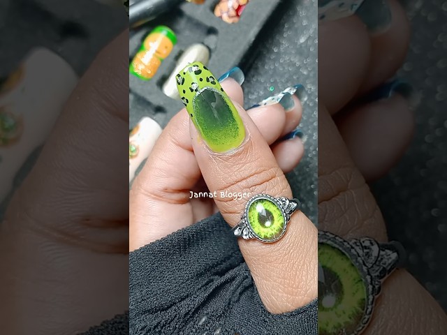 Cat Eye Nailart Design 💚🖤🐱 #shorts #jannatblogger #bhootfm_email_story #nailart #naildesign #bhoot