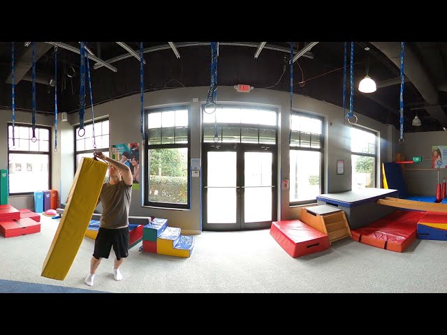 Hanging at My Gym - VR/360