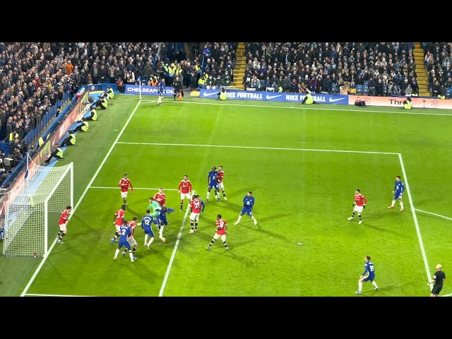 Hakim Ziyech failed corner vs Manchester United