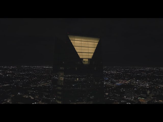 Devon Tower at night - Oklahoma City