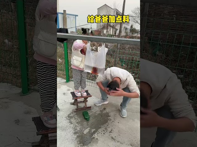 No wonder dad can't wash his hair!# funny# trick# cute baby# funny