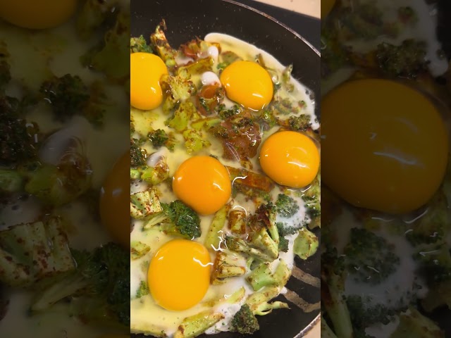 Egg with Broccoli #shorts #bakingwithbutter #food #homemadebutter #butterlicious #cooking