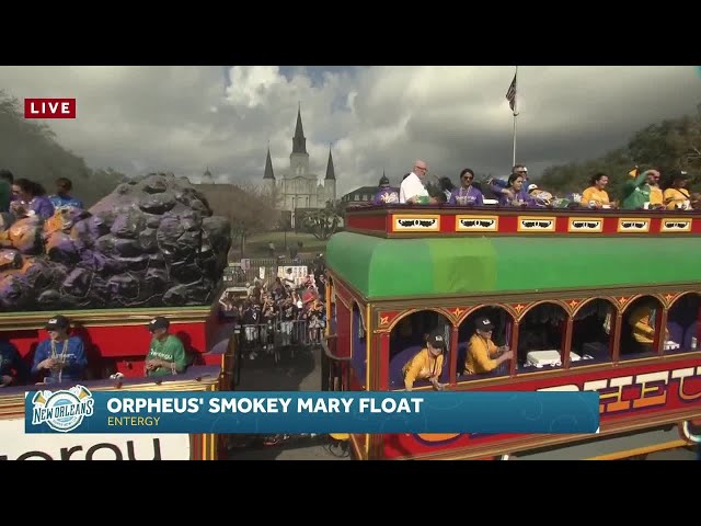 Smokey Mary carries Entergy employees and their families down the parade route