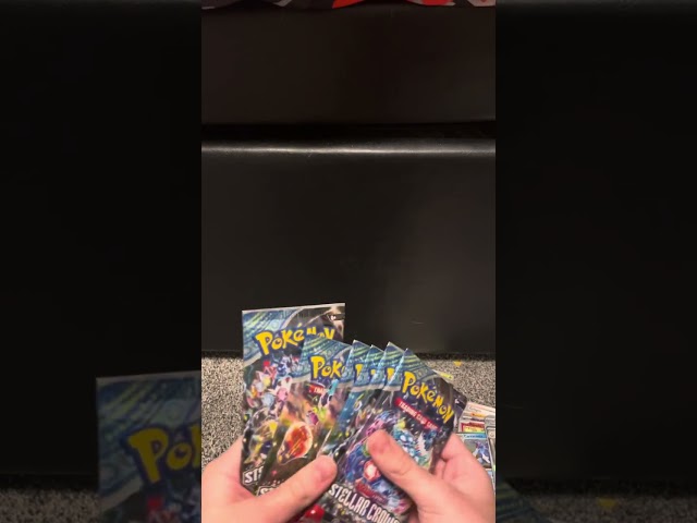 I opened a elite trainer box of stellar crown 👑