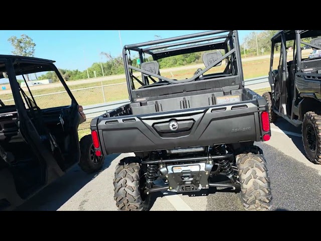 New 2025 Can-Am® Defender Max Dps Hd10