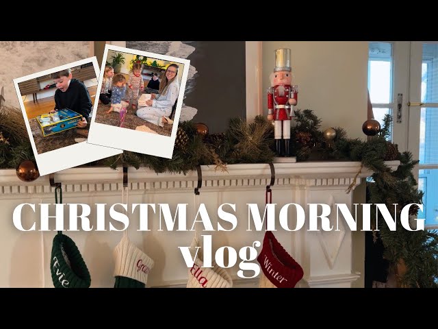 CHRISTMAS MORNING VLOG + family traditions + opening presents + holiday vlog