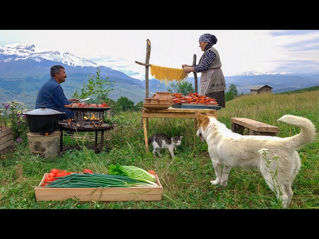 🦞 Outdoor Cooking Homemade Fresh Pasta with Caspian Crayfish