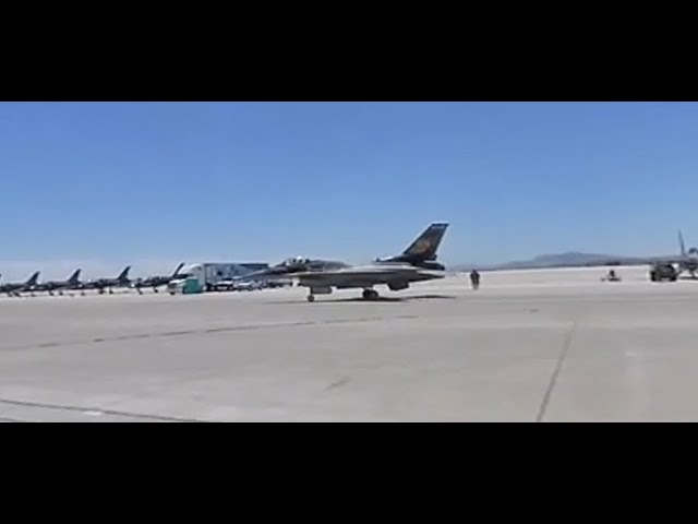 The F16 flight at Travis Air show 2022 [VR180 3D]