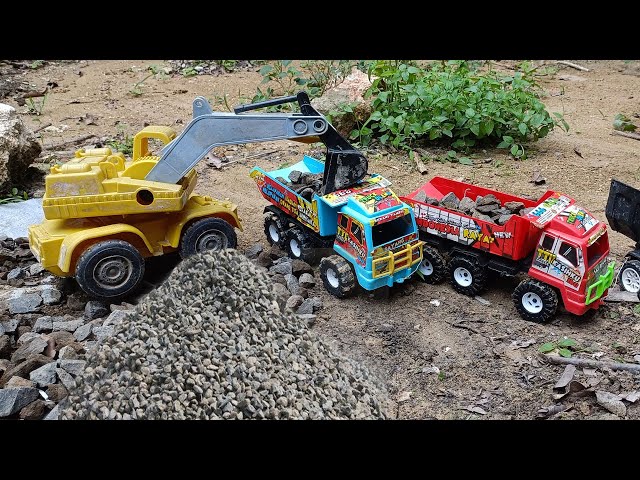 SOPIR NEKAT !! dump truk muatan tanah liat, excavator, di tebing extream