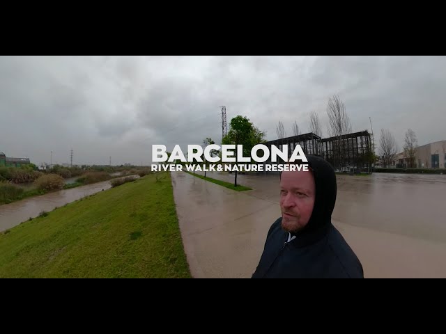 A rainy day in Barcelona walking along the river. 360 travel vlog adventures 1