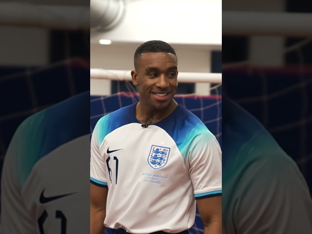 No-look football skill is too casual 🥵 | Freda Ayisi x Bugzy Malone