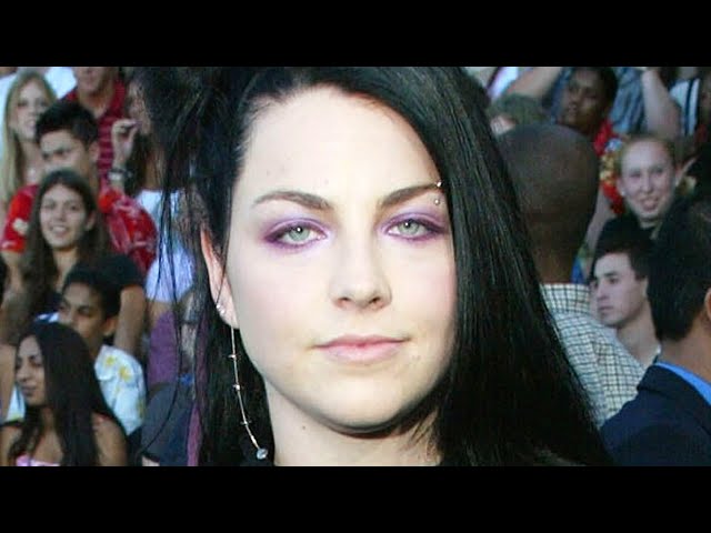 The Tragic Story Of Evanescence's Amy Lee Is Unbearably Sad