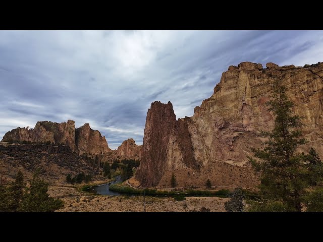 Nature Ambience 🎥🌿Dreamy Gorge with Winding River~Perfect for Meditation or Study