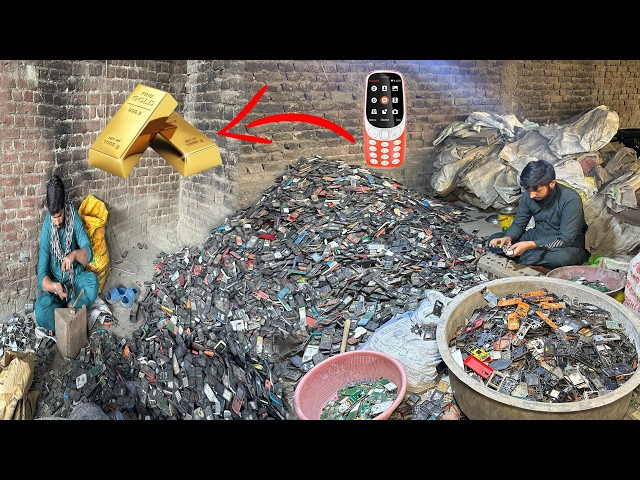 Unbeatable Method! Pure 24K Gold Extraction From Waste Cell Phones' How to Gold Recover from Mobile