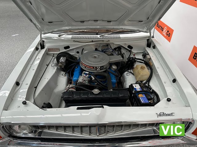 1975 Chrysler Valiant VJ Utility V8 - Engine Video