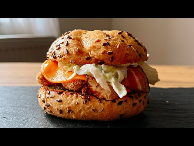 THE BEST HOMEMADE BURGER RECIPE with chicken: juicy and healthy!