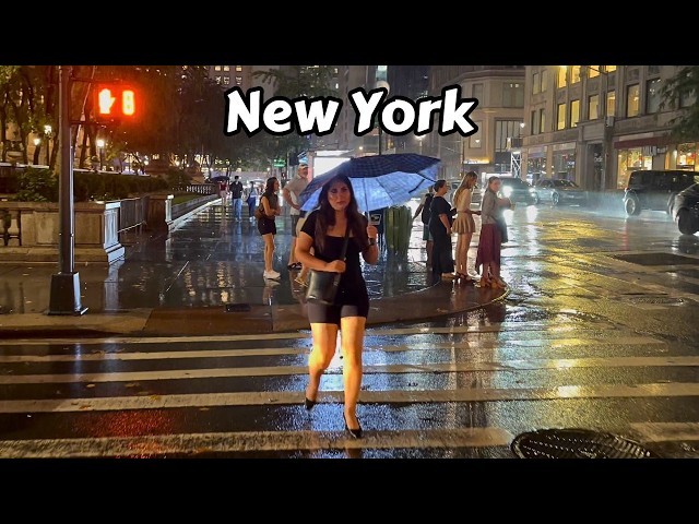 New York Rainstorm Night - Walking In Heavy Rain Lightning Thunderstorm Sounds