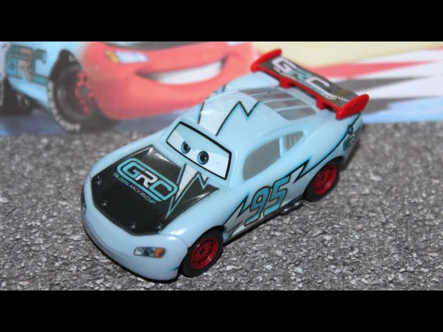 Mattel Disney Cars 2025 Color Changers Unboxing GRC Lightning McQueen (Red to Blue)