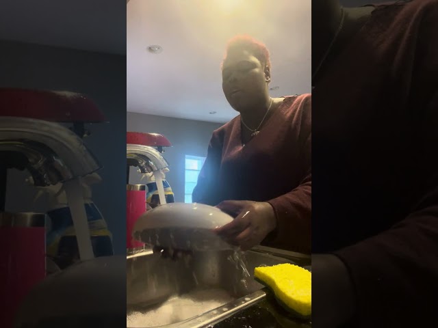 Washing My Dishes ! (Musical Mouth)