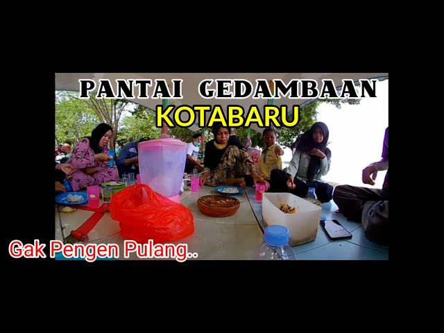 Makan Besar Di Pinggir Pantai Kotabaru