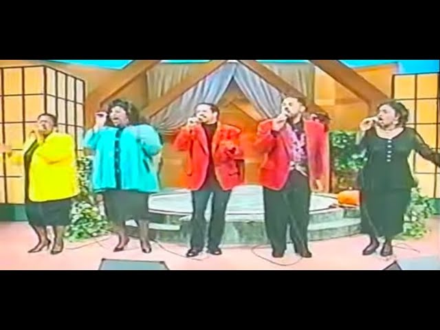 STRAIGHT FROM THE VAULT! The Richard Smallwood Singers - "We Magnify Your Name"