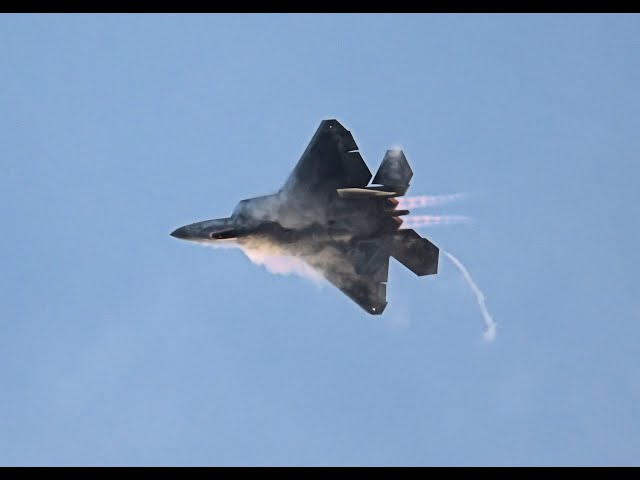 Stuart Air Show F 22 Raptor Highlights