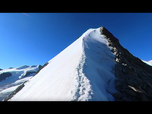 Piz Bernina (4049m) via Biancograt rope free in 360° (long)