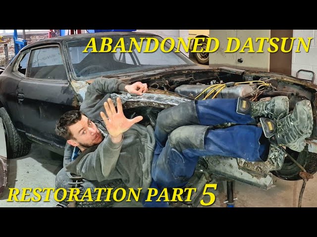 Rebuilding An Abandoned Datsun 260z Part 5 - Cleaning The Inner Wing & Doing Some Other Stuff