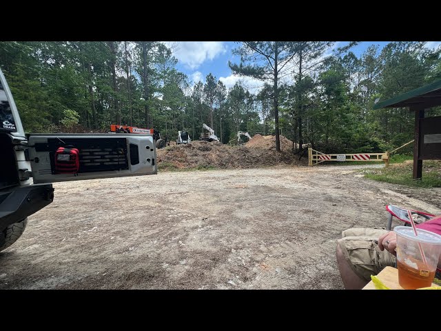 Surprise Jeep picnic at our go-to trail!