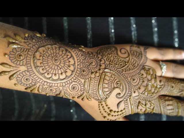 Unique Mehndi  is live! | #mehndi #backhandmehndi #simplemehndi #easymehndi @KUnique011