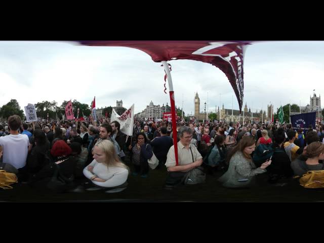 Momentum rally for Jeremy Corbyn (360 degrees) - BBC Newsnight