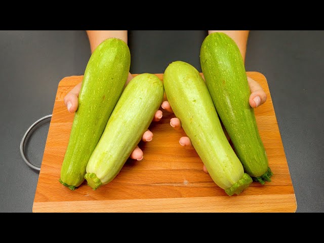 It's tastier than pizza! I make this zucchini every week! Delicious vegetable meal!