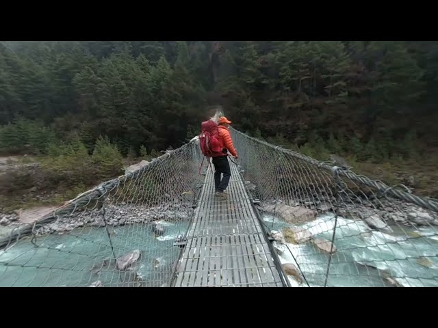 Dudh Koshi SUSPENSION BRIDGE crossing in Khumbu, Himalayas, Nepal (VR180 / Virtual Reality)