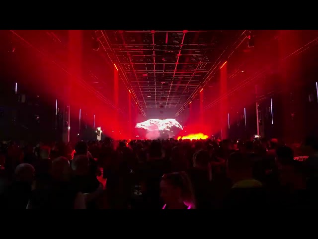 Nina Kraviz @ Hyperspace 20.4.2024 4k