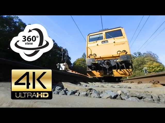 360° camera under train (4K)