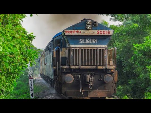 HUBBALLI SINDHANUR EXPRESS TRAIN DEPARTING WITH HIGH ACCELERATION #WDG4