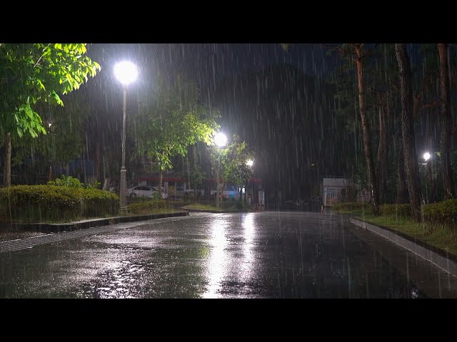 Fall asleep quickly and relieve insomnia with heavy rain pouring at night, rain sound ASMR