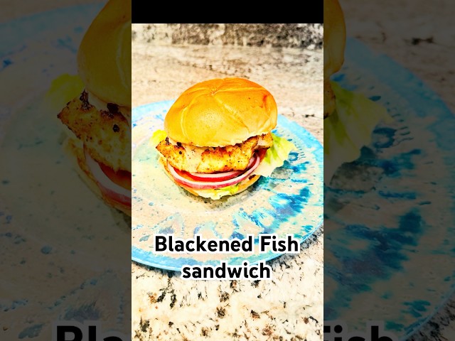 Blackend Grouper Sandwich. #grouper #fish #sandwich #castironcooking #asmr #yummy