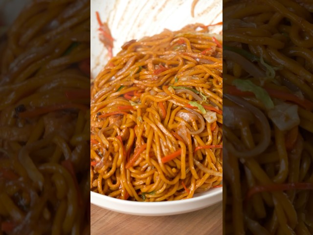 CHICKEN LO MEIN just like Chinese Takeout!