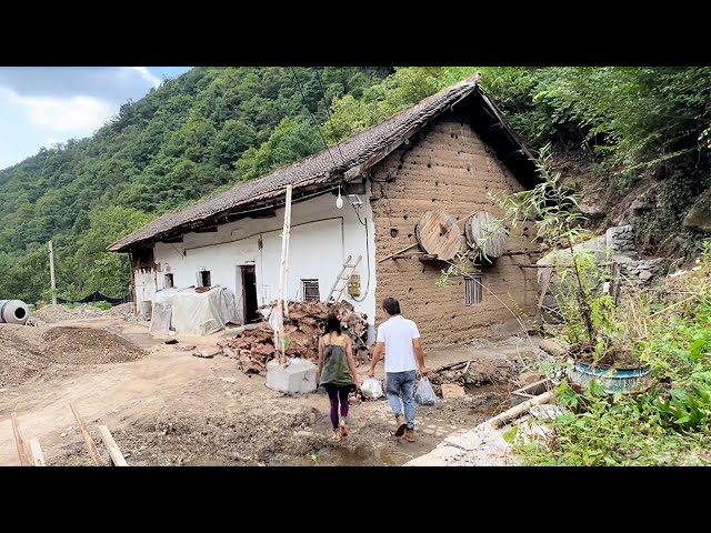 Unbelievable! Couple Returns to Grandfather's Old House | Renovation and Restoration